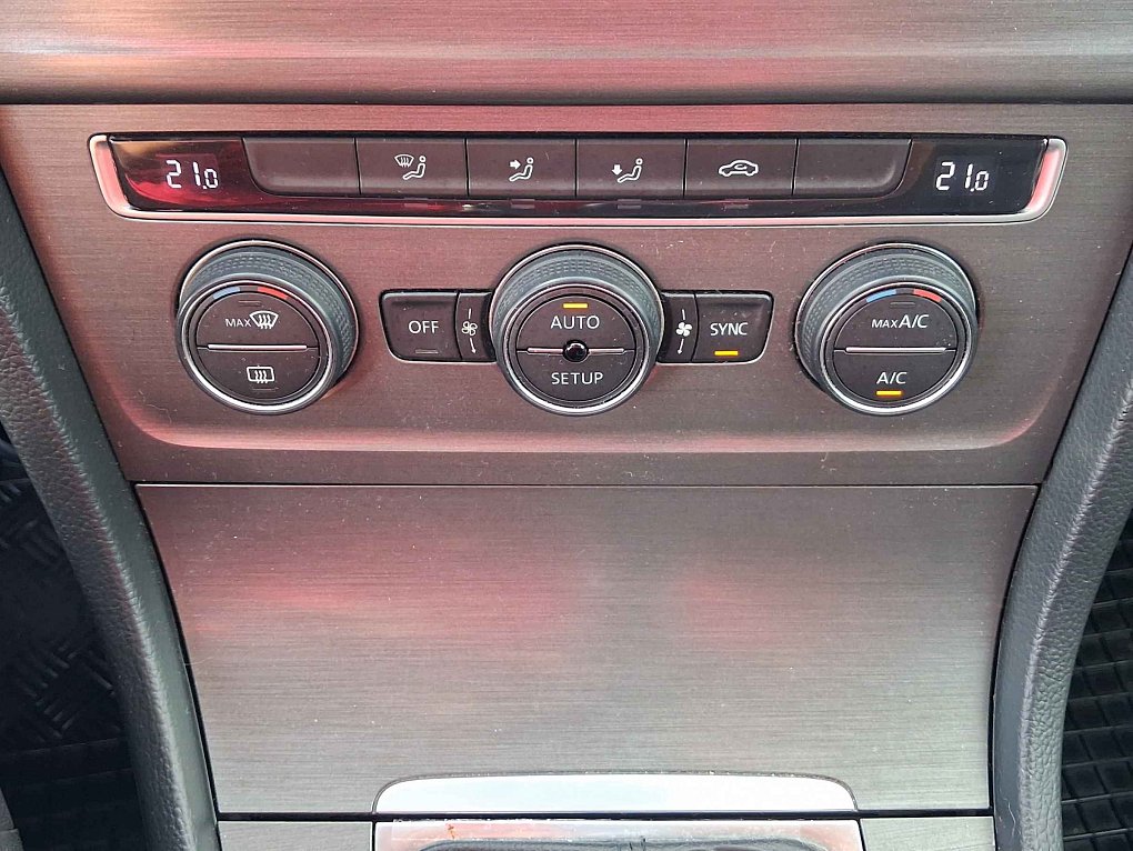 Volkswagen Golf 1.2 TSI 
