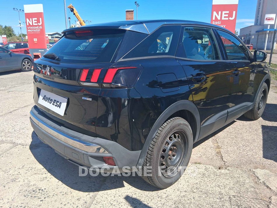 Peugeot 3008 1.2 PT 