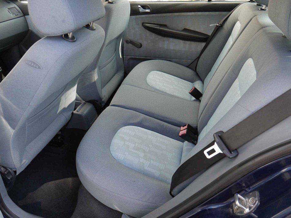 Škoda Fabia I 1.4i 16V 