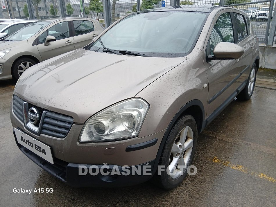 Nissan Qashqai 2.0i 