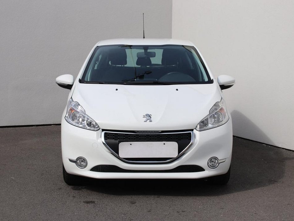 Peugeot 208 1.2 VTi 