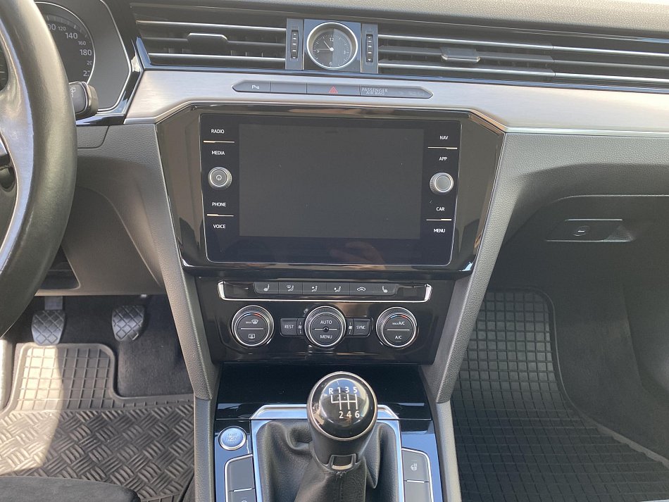 Volkswagen Passat 2.0 TDi Highline