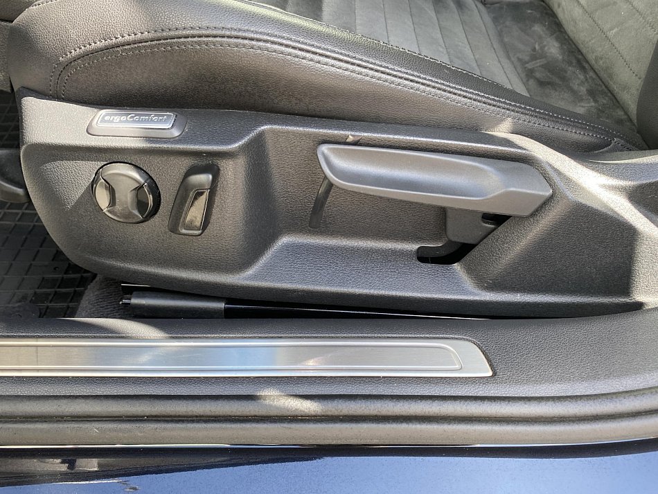 Volkswagen Passat 2.0 TDi Highline