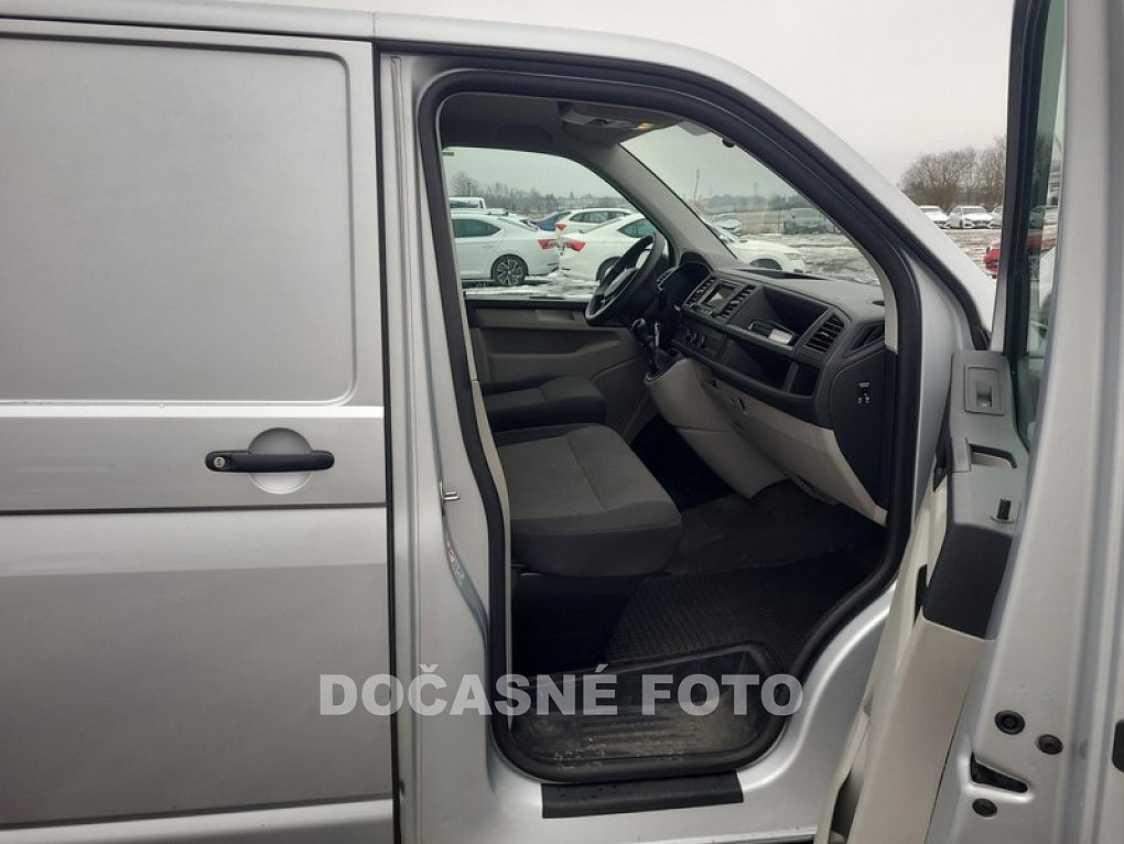 Volkswagen Transporter 2.0TDi  L1H1