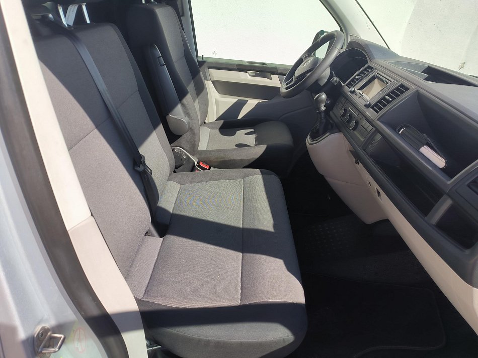 Volkswagen Transporter 2.0TDi  L1H1