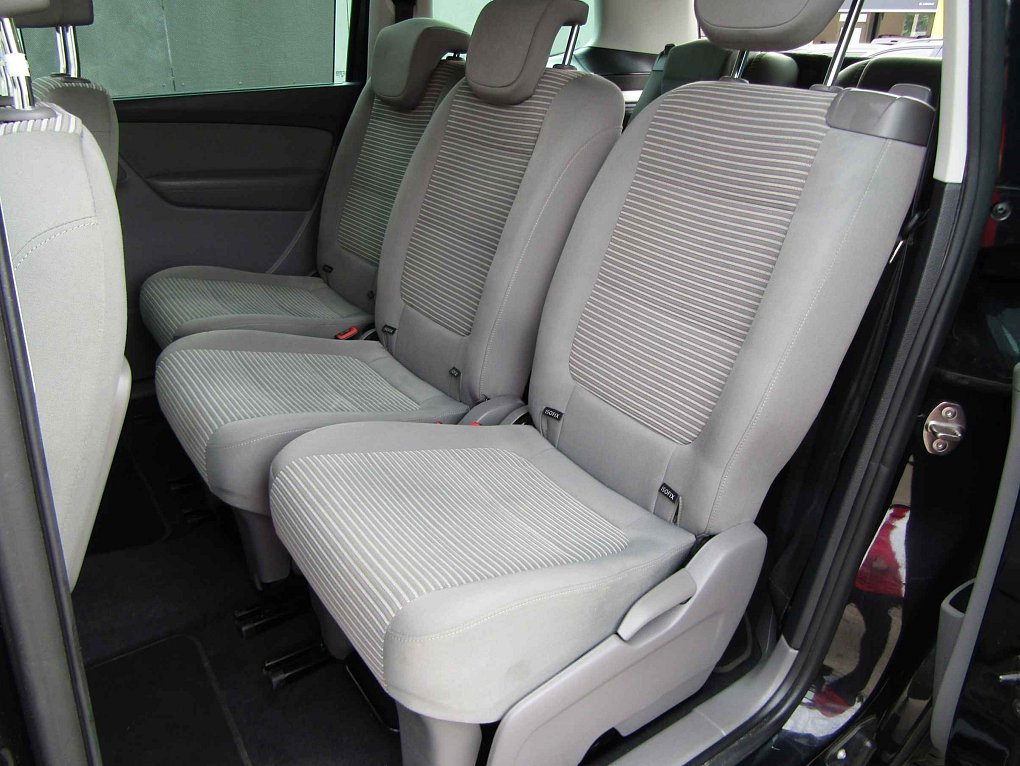 Seat Alhambra 2.0 TDi Style 7míst