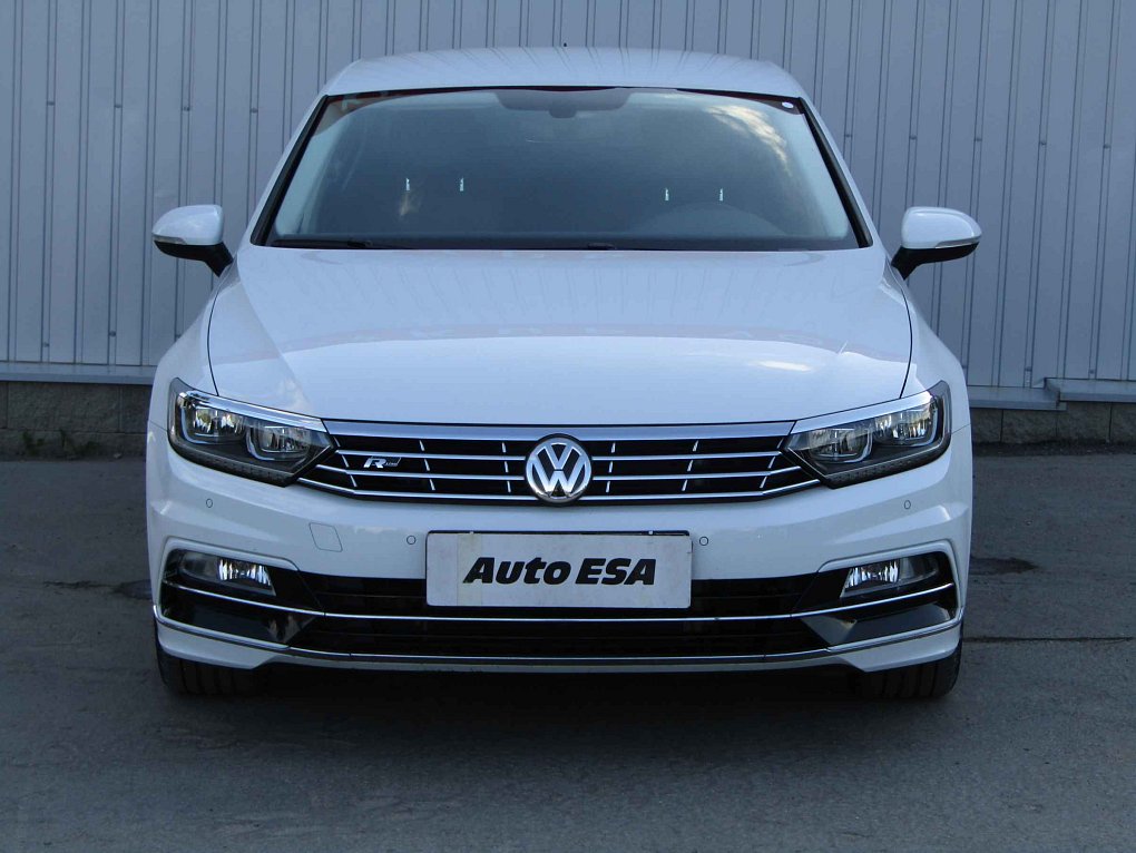Volkswagen Passat 2.0TDi R-Line