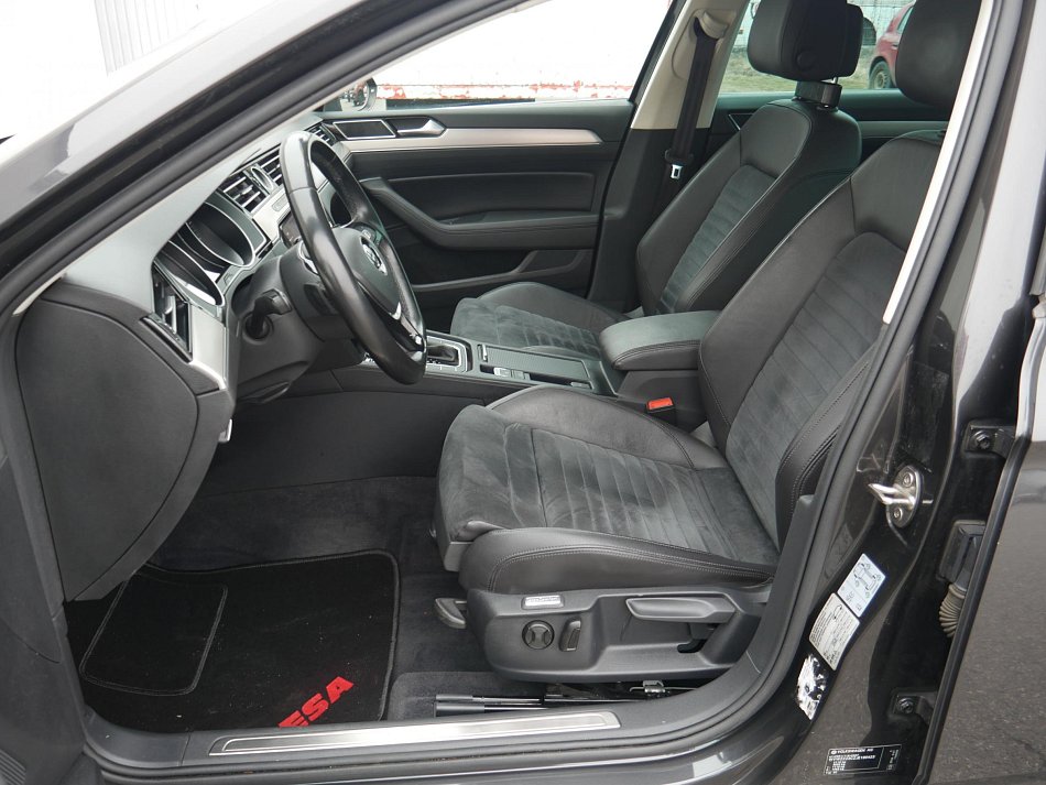 Volkswagen Passat 2.0 TDi R-Line