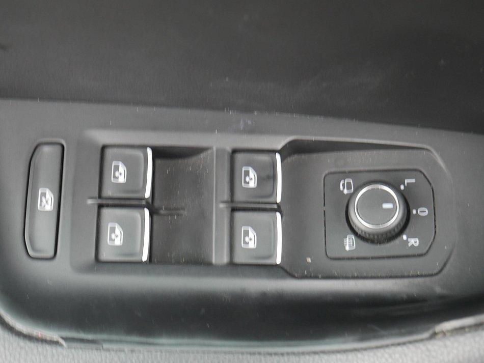 Volkswagen Passat 2.0 TDi R-Line