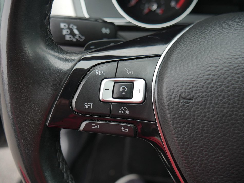 Volkswagen Passat 2.0 TDi R-Line