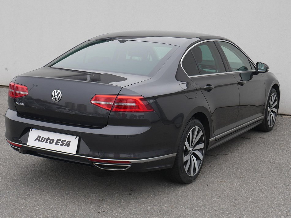 Volkswagen Passat 2.0 TDi R-Line