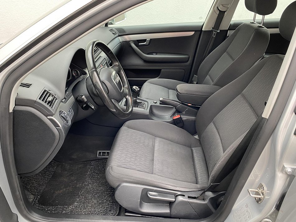 Audi A4 1.6i 