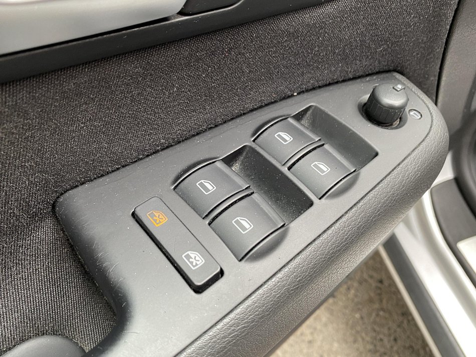 Audi A4 1.6i 