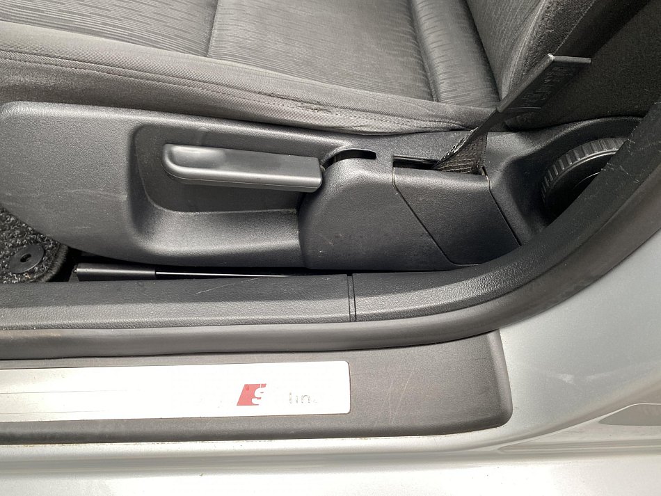 Audi A4 1.6i 