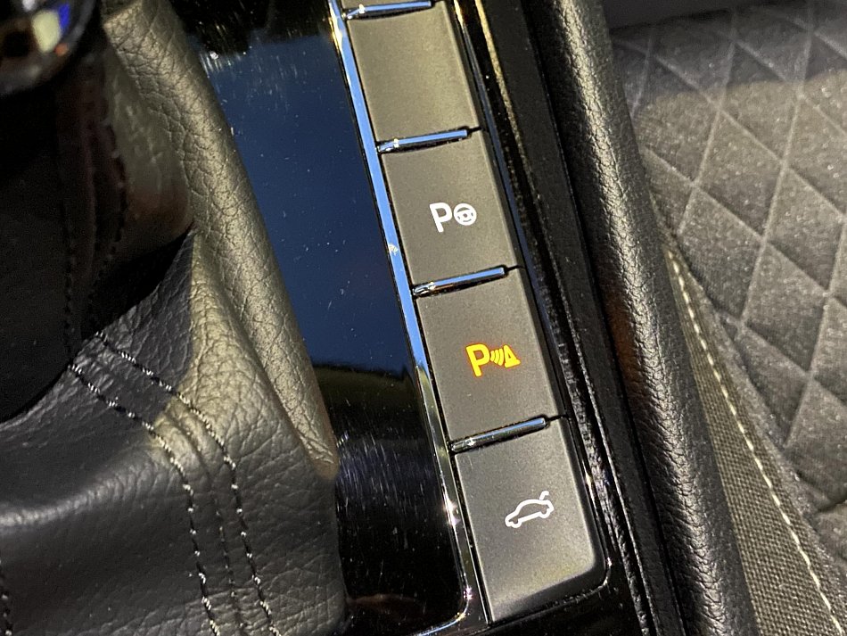 Škoda Superb III 1.4TSi Style