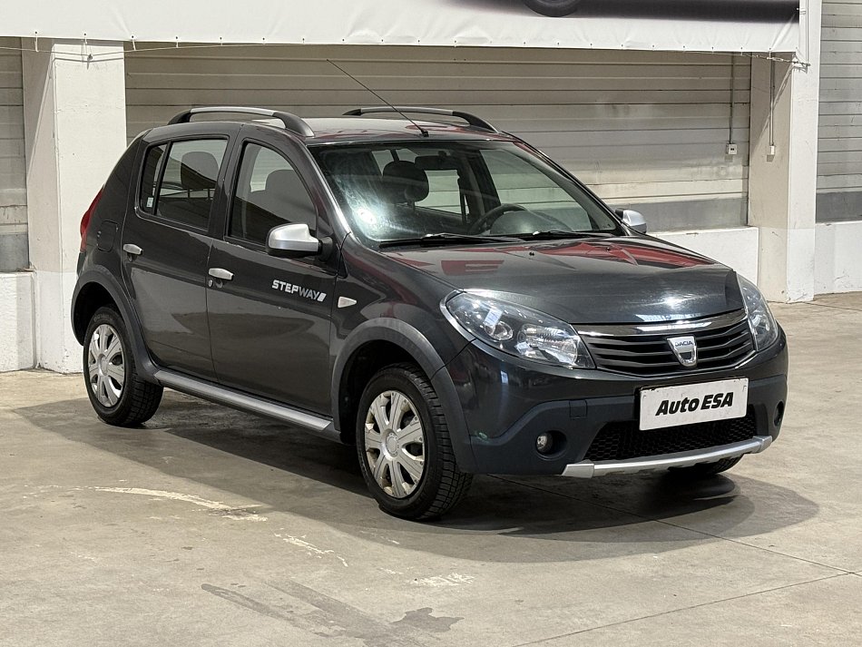 Dacia Sandero 1.6 i 