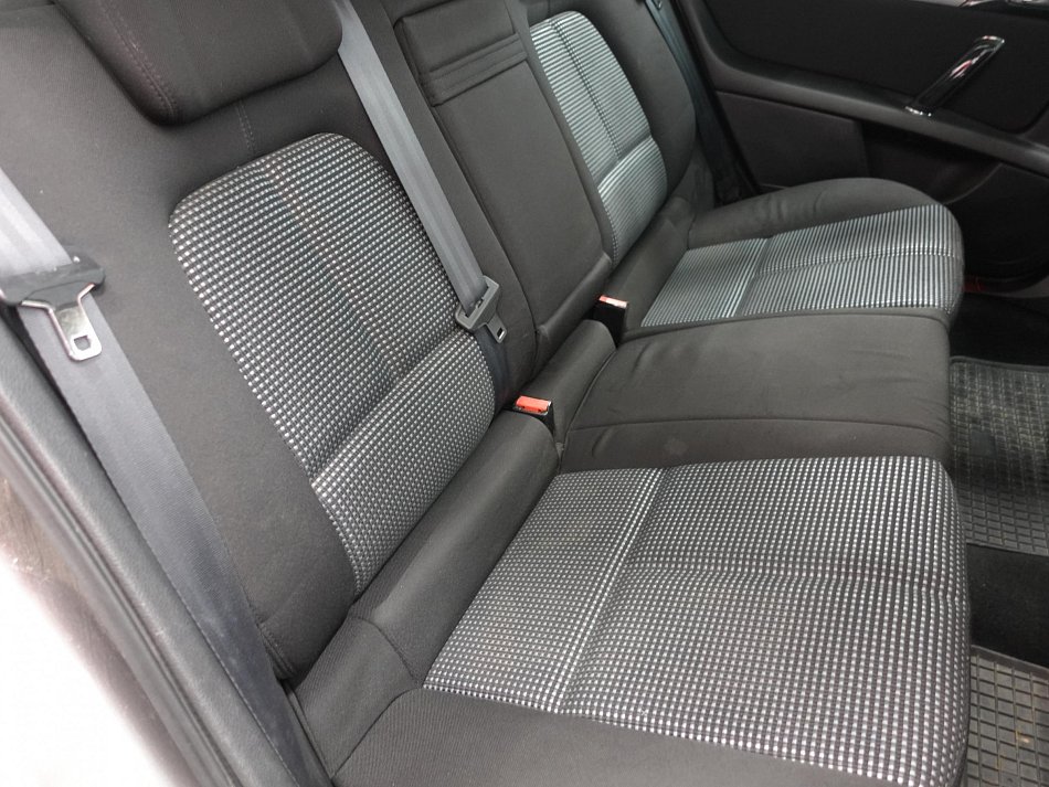 Peugeot 407 2.0 HDI 