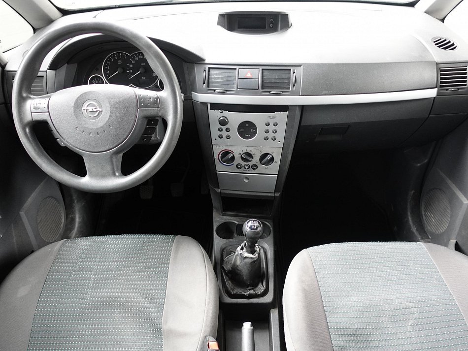 Opel Meriva 1.6i 