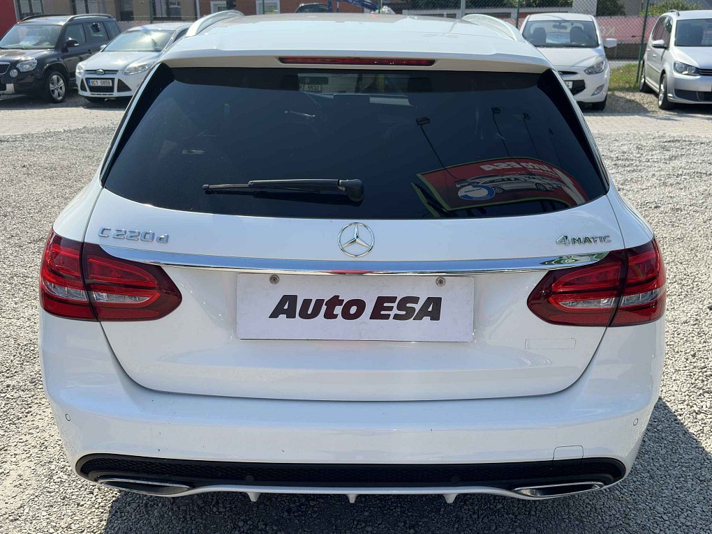 Mercedes-Benz Třída C 2.2D  C250 4matic