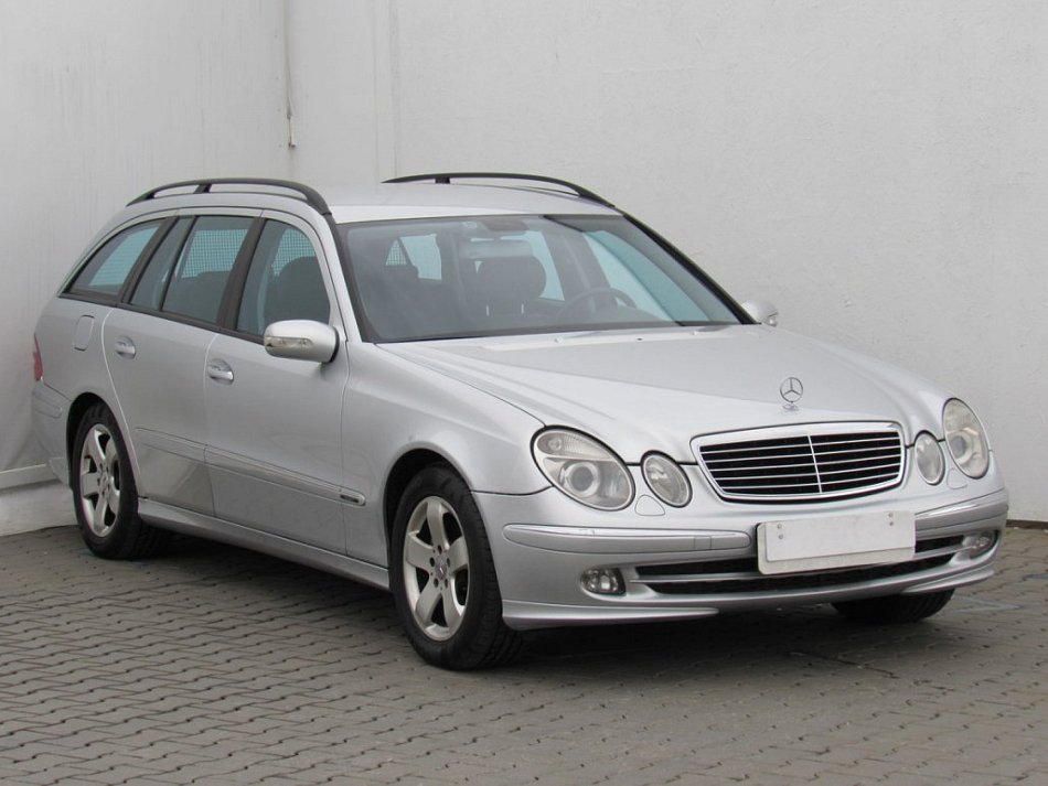 Mercedes-Benz Třída E 3.0 