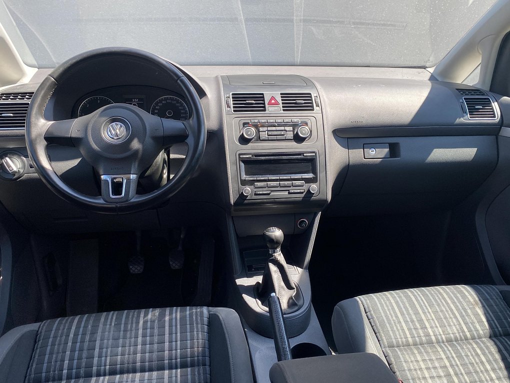 Volkswagen Touran 1.6 TDi CROSS