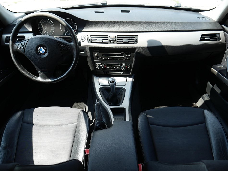 BMW Řada 3 2.5i 