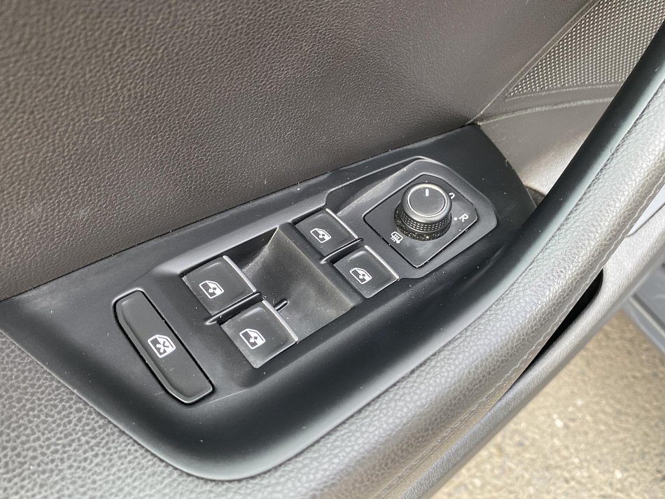 Volkswagen Passat 2.0 TDi Highline