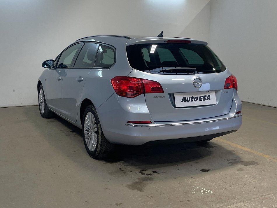 Opel Astra 1.6 CDTi 