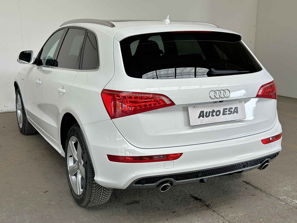 Audi Q5 3.0 TDi S-line Quattro