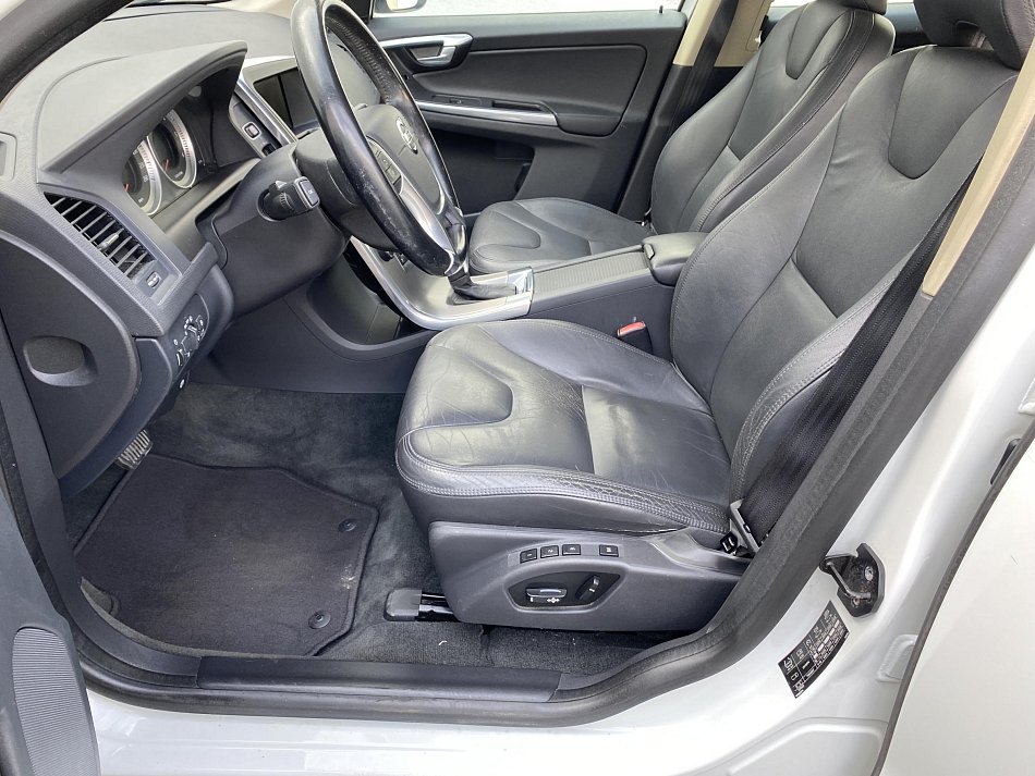 Volvo XC60 2.4 D Summum AWD