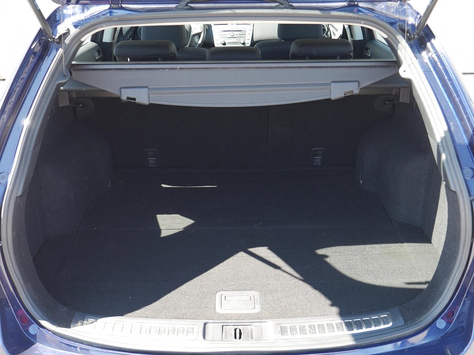 Mazda 6 2.0 i 