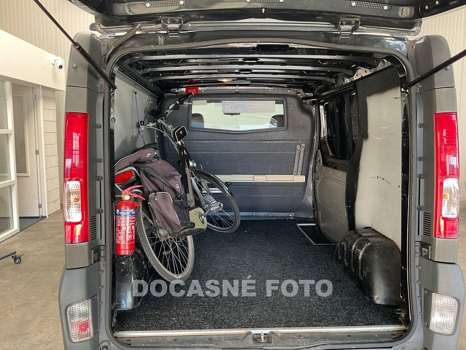 Renault Trafic 2.0dCi 