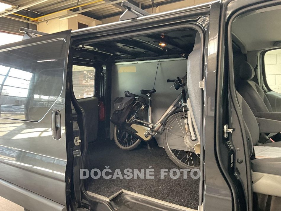 Renault Trafic 2.0dCi 
