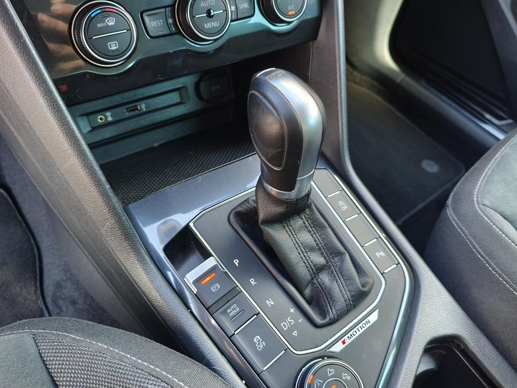 Volkswagen Tiguan 2.0 TDi R-Line 4X4