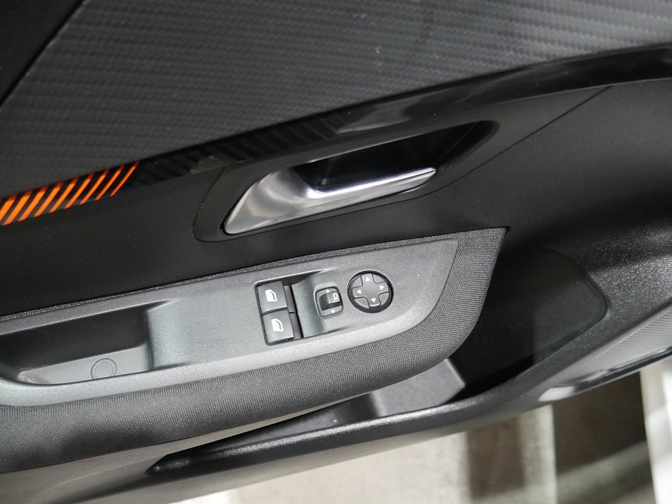 Peugeot 208 1.2PT Business