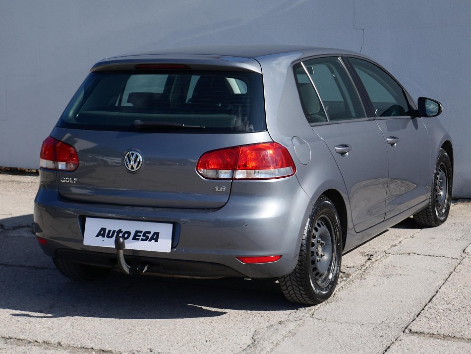 Volkswagen Golf 1.6i 