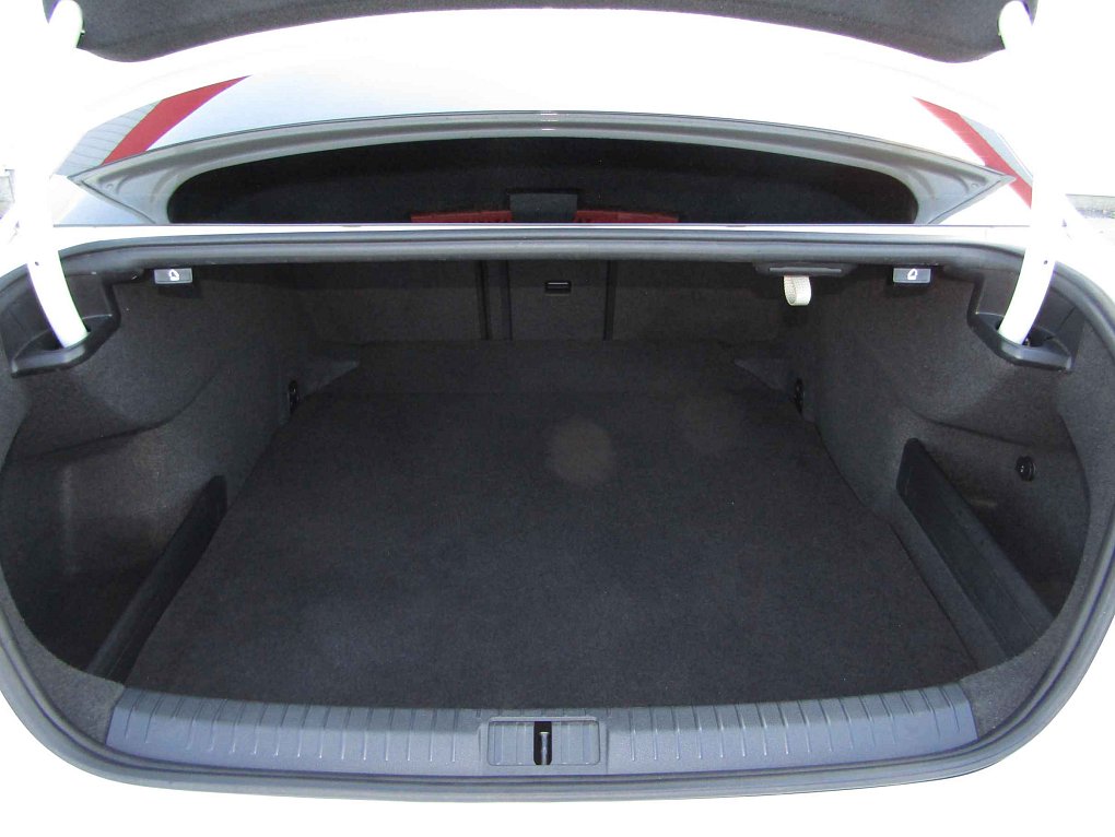 Volkswagen Passat 2.0TDi R-Line