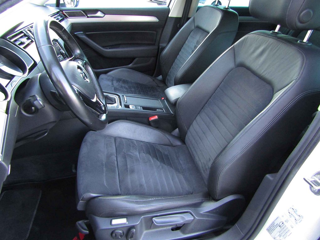 Volkswagen Passat 2.0TDi R-Line
