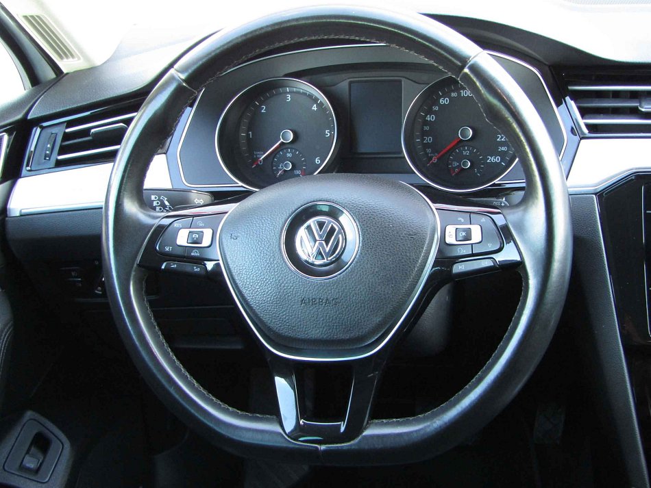 Volkswagen Passat 2.0TDi R-Line