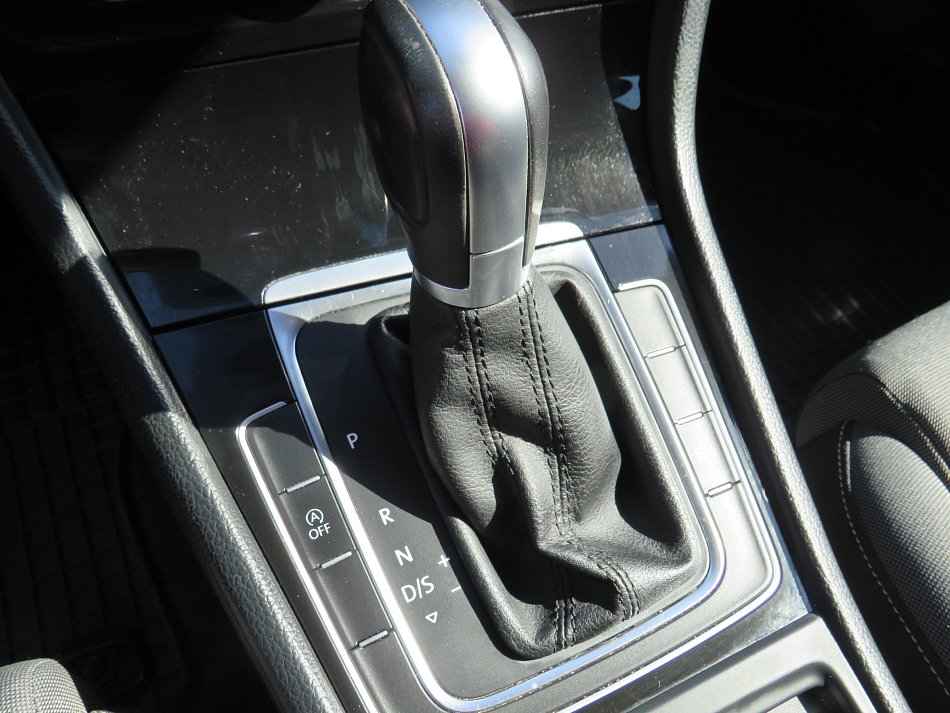 Volkswagen Golf 1.6TDi 