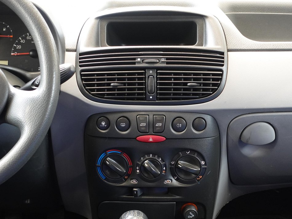 Fiat Punto 1.2i 