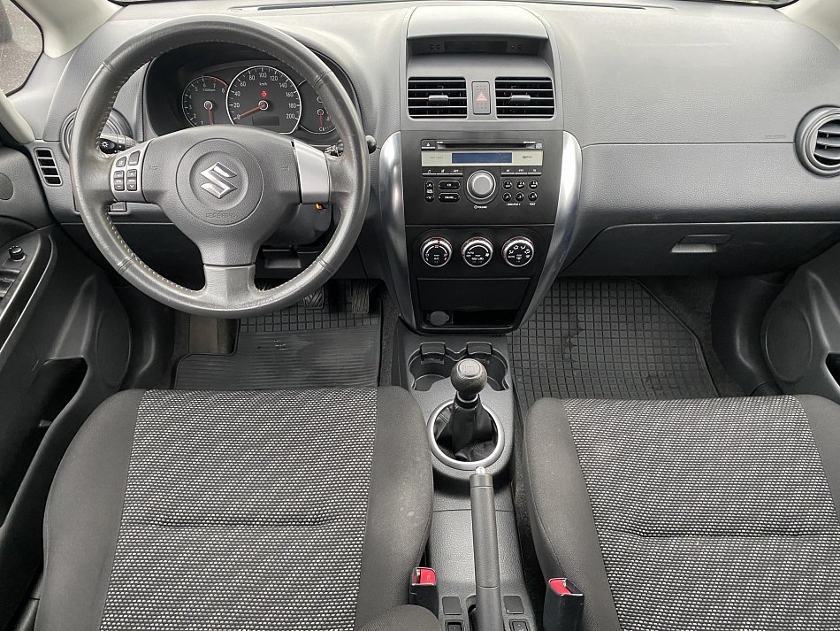 Suzuki SX4 1.6i 