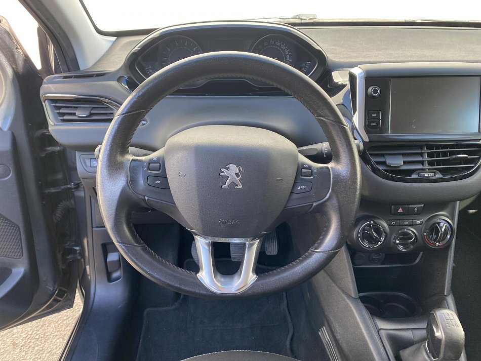Peugeot 208 1.2VTi 
