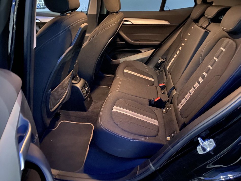 BMW X2 1.5T  sDrive18i