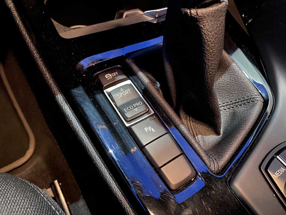 BMW X2 1.5T  sDrive18i