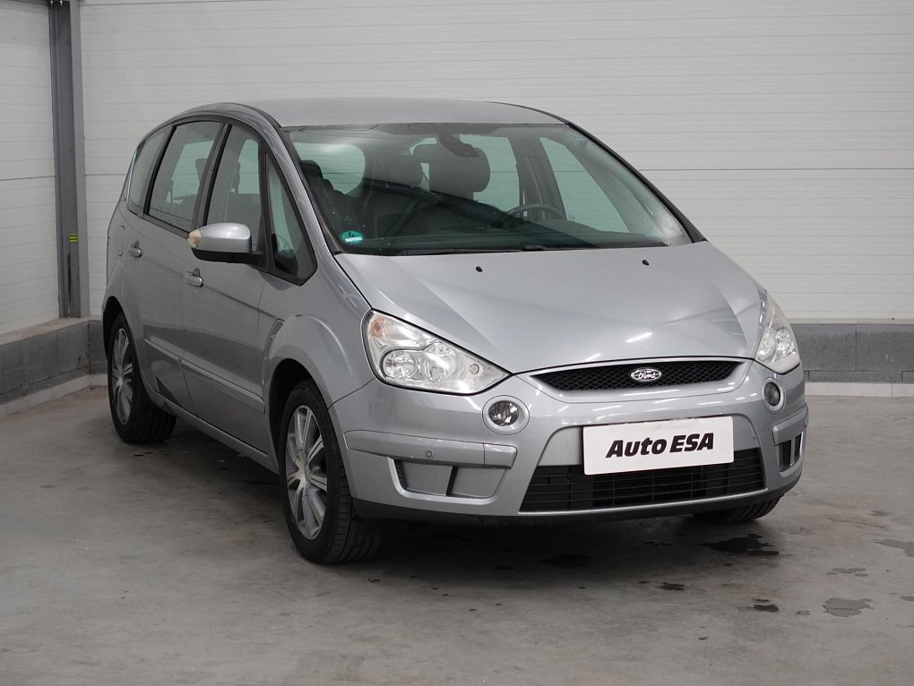 Ford S-MAX 2.0i 