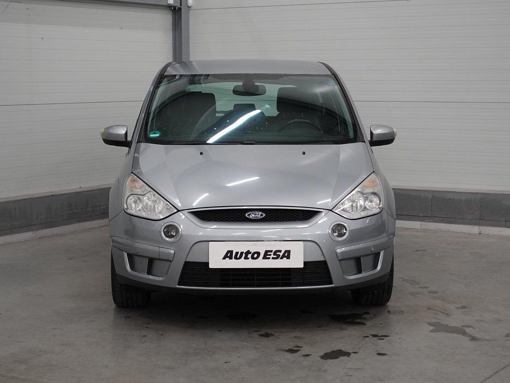 Ford S-MAX 2.0i 