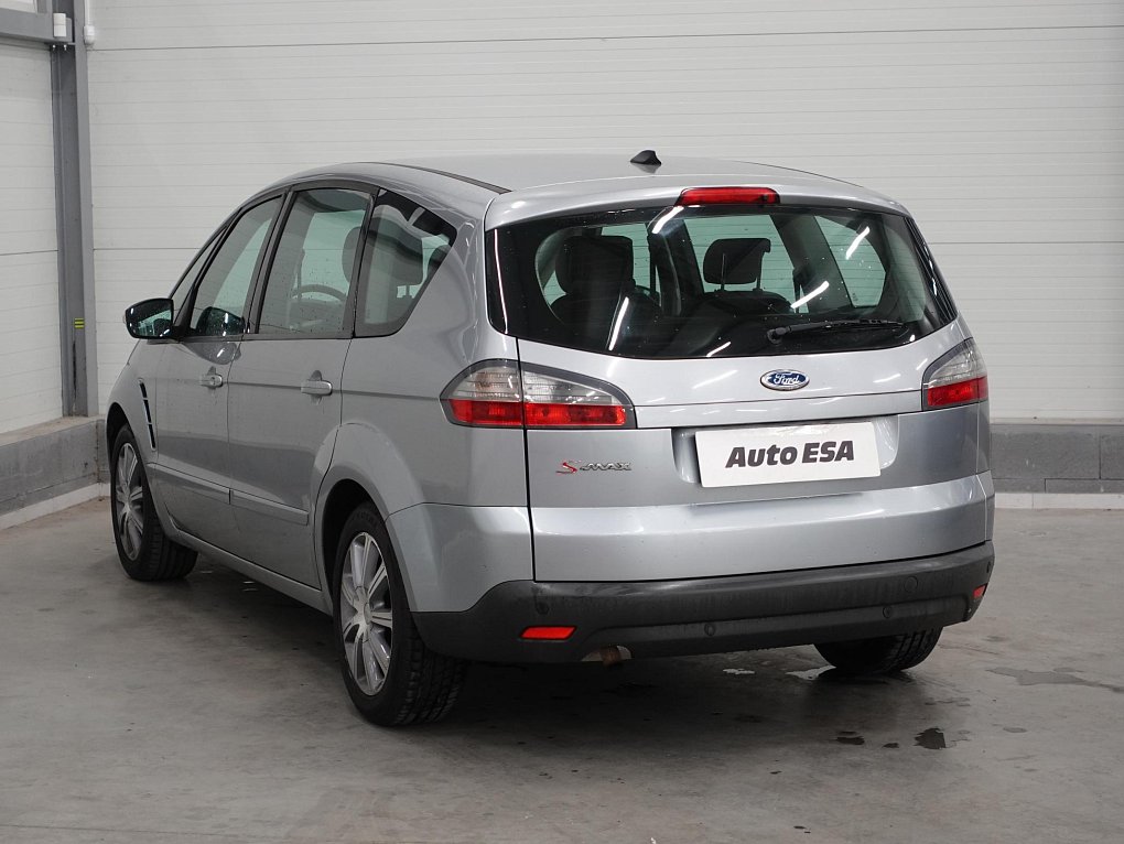 Ford S-MAX 2.0i 