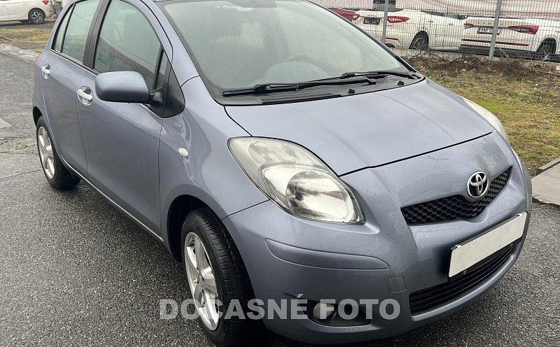 Toyota Yaris 1.0 i 