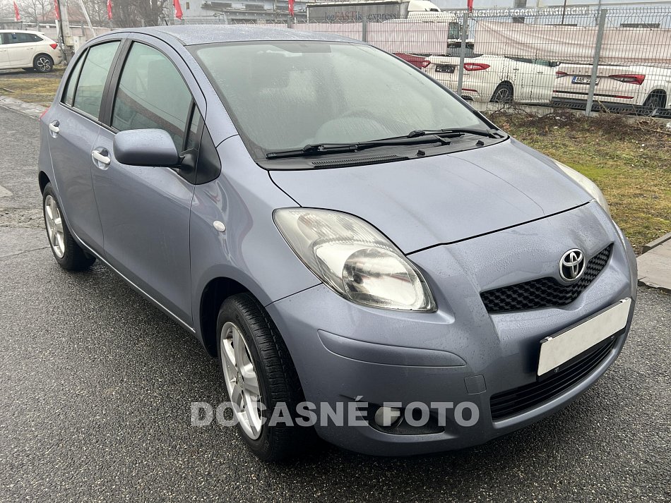Toyota Yaris 1.0 i 